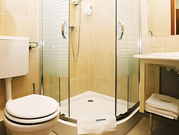 Bathroom 5, Panorama Wellness Apartman Hotel, Hajdúszoboszló