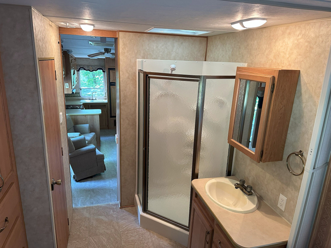 Bathroom 3, Major League Motor Inn, Otsego