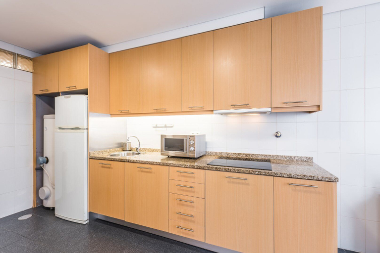 Room 2, Guestready - Ao Coliseu, Porto