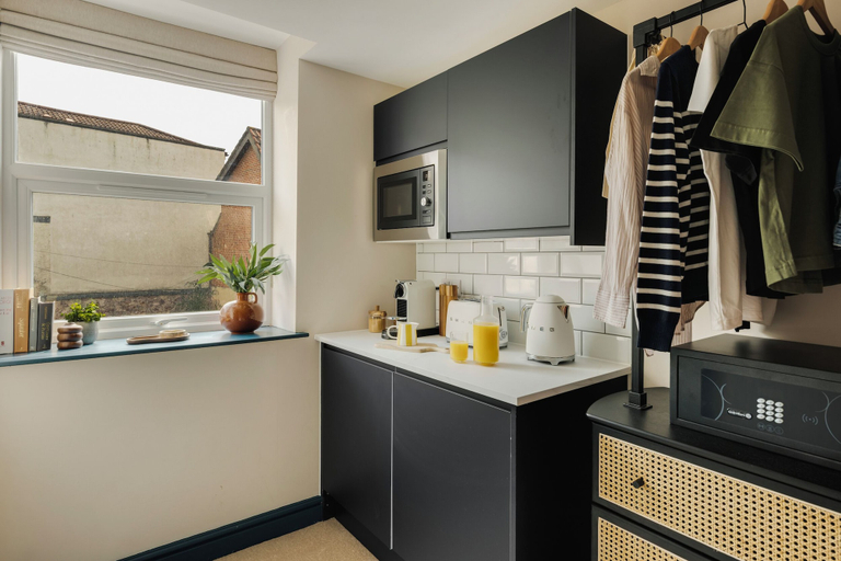 Private kitchen 4, Hotwells Your Apartment, North Somerset