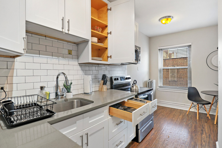 Private kitchen 2, Lively 1BR - Kenwood 408, Cook