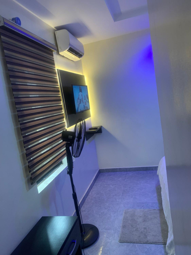 Others 5, Cbox Lodge & Lounge, Surulere