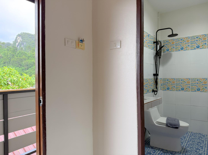 Bathroom 3, Chongkhao Resort, Mueang Krabi