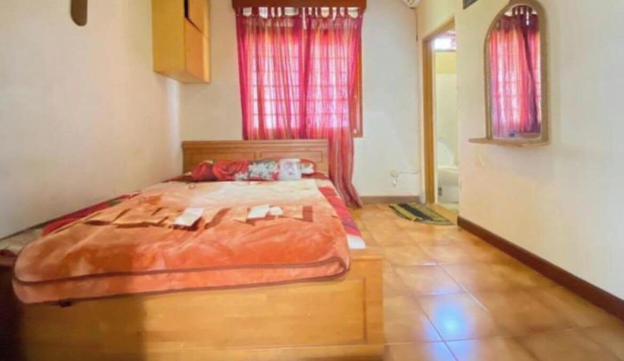 Room 4, Hotel O Bougenville Resort, Cianjur