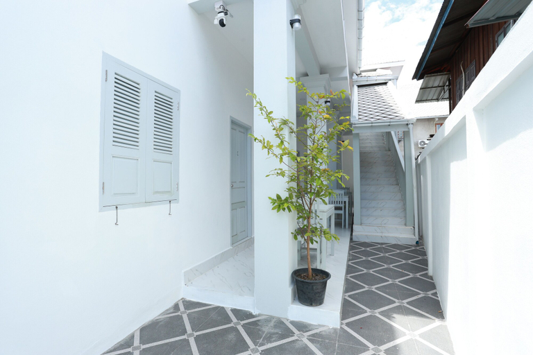 Front of property, Cozy Inn Boutique Luangprabang, Luang Prabang