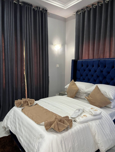 Room 3, R-Oak Hotels and Apartments, Bwari