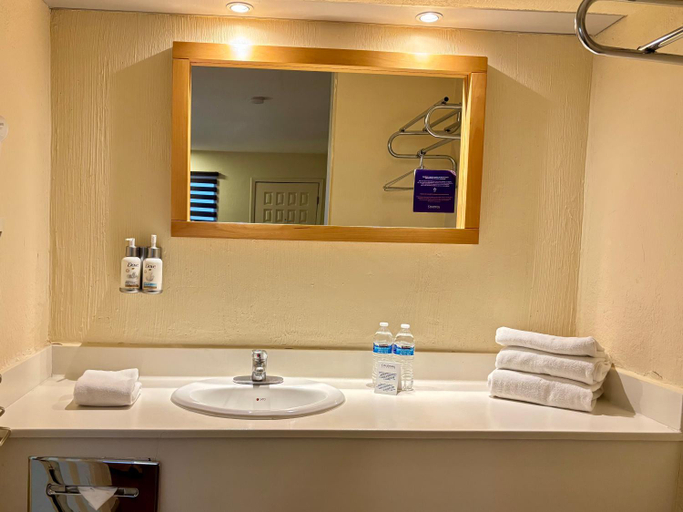 Bathroom 5, Colonial Ciudad Juarez, Juárez