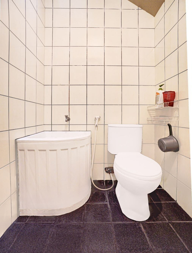 Bathroom, Hotel O Movil Homestay Syariah, Surabaya