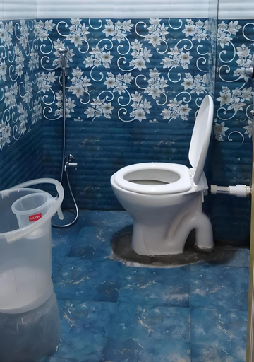 Bathroom 2, Shree Gajlaxmi Hotel, Ujjain
