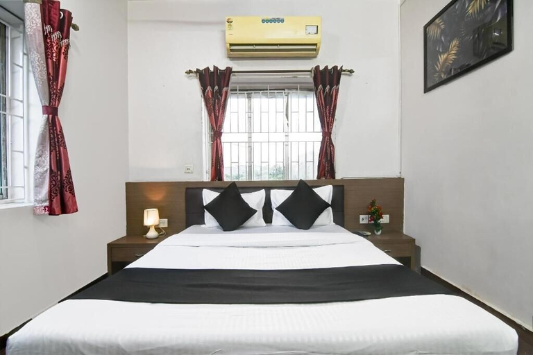 Room 3, Brill Maner Residency, North 24 Parganas