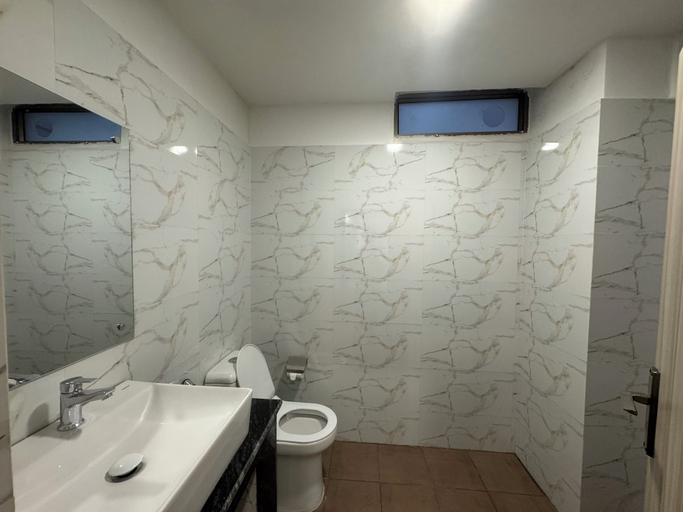 Bathroom 4, Evara Hotel & Apartment, Bagmati