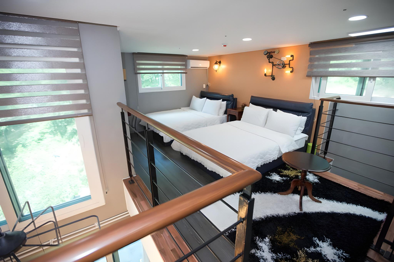 Bedroom 2, Odin Pension, Hongcheon