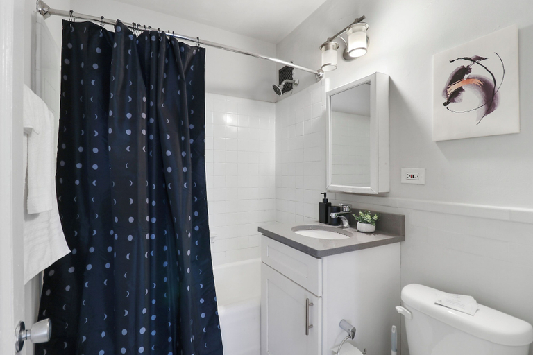 Bathroom 2, 2BR Spacious Apt - BS 605, Cook