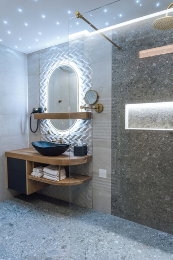 Bathroom 2, Menart Estate, Cerklje na Gorenjskem