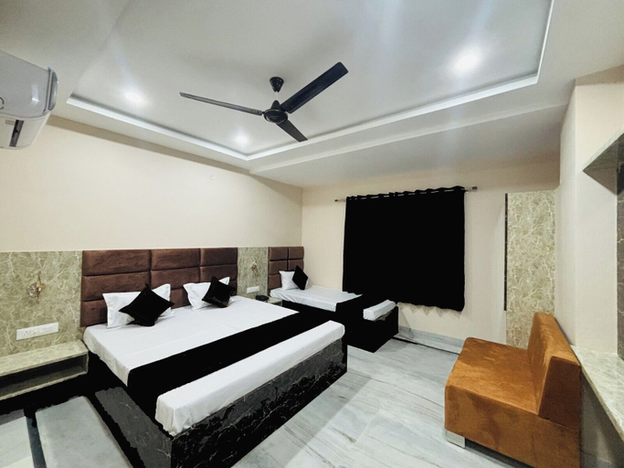 Room 3, Hotel Al Aziz, Ajmer