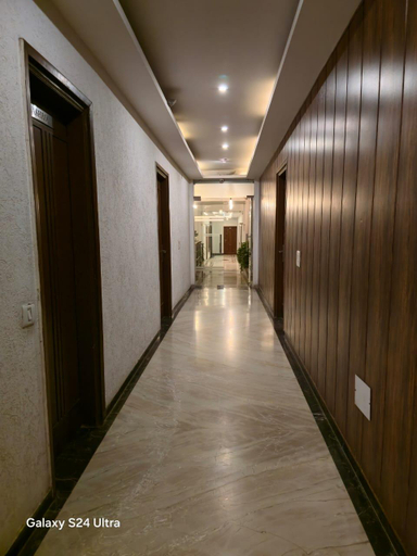 Lobby, The Maple Stays, Gurgaon