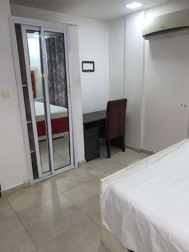 Room 2, Residence Hotellière Elvira's Home, Wouri