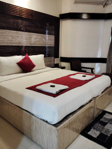 Room 3, Hotel New Rajdarshan, Kodagu
