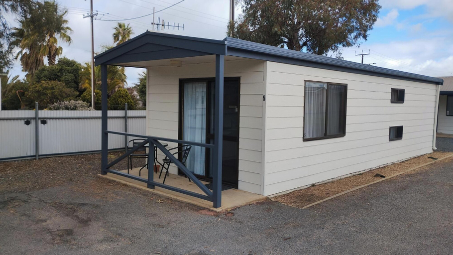 Living area 2, Tumby Bay Caravan Park, Tumby Bay