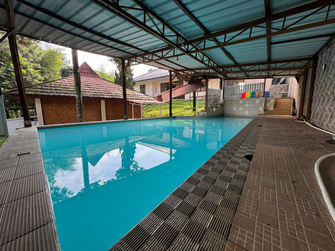 Sport & Beauty 5, VIlla Bukit Punclut 4BR, Bandung
