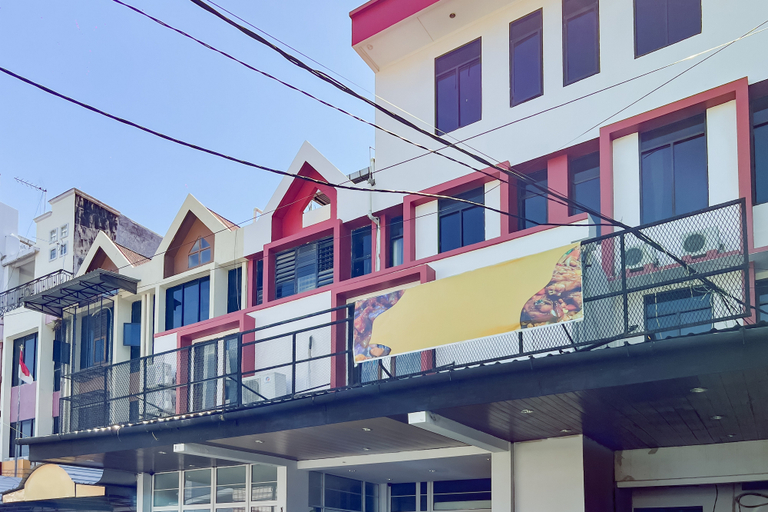 Exterior & Views 2, Urbanview Hotel Yasmin Makassar by RedDoorz, Makassar