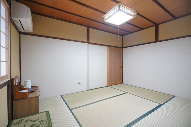 Bedroom 2, Uji Tea Inn, Ujitawara