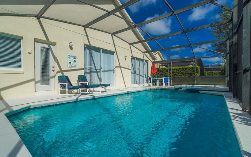 Outdoor pool 2, Spacious Villa-Pool&Game Room, Lake