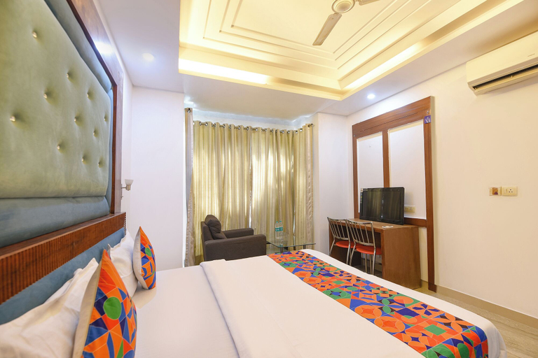 Room 4, Fabhotel Small Town, Gurgaon
