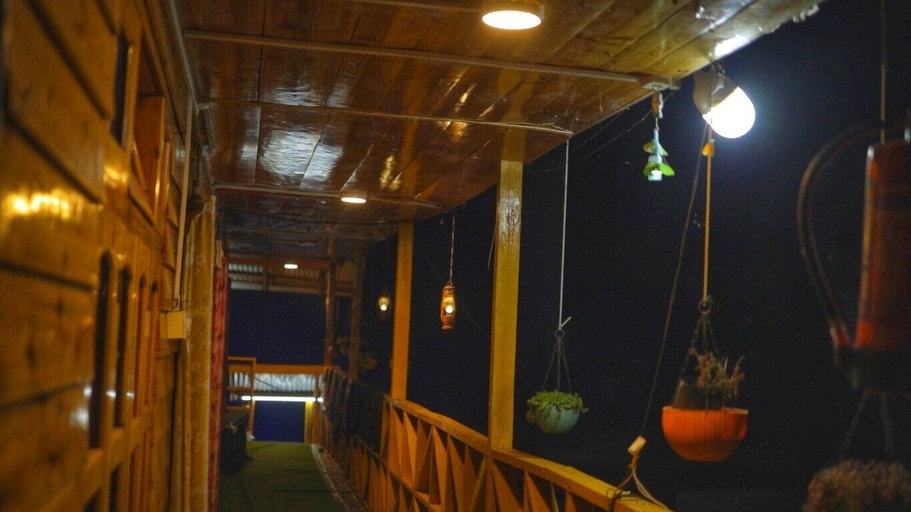 Lobby 2, Ventara Clouds Resort, Darjiling