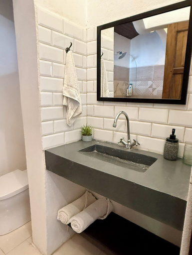 Bathroom 2, Passion For Surfing Apt Playa Guiones, Nicoya