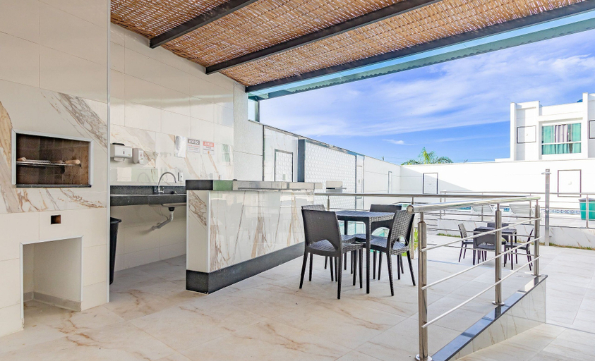 Outdoor dining, Duplex 400m From Taperapuan Beach Edt0010, Porto Seguro