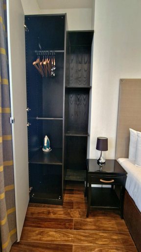 Bedroom 2, Clockwork London Flats, London