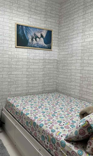 Room 5, Modern Comfort in Pasay with Pool, Pasay City
