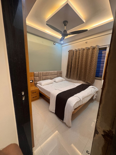 Room 2, MSK Homestay Service Apartment, Dharwad