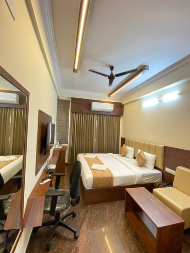 Room 5, Hotel Sahara Tree, Bangalore