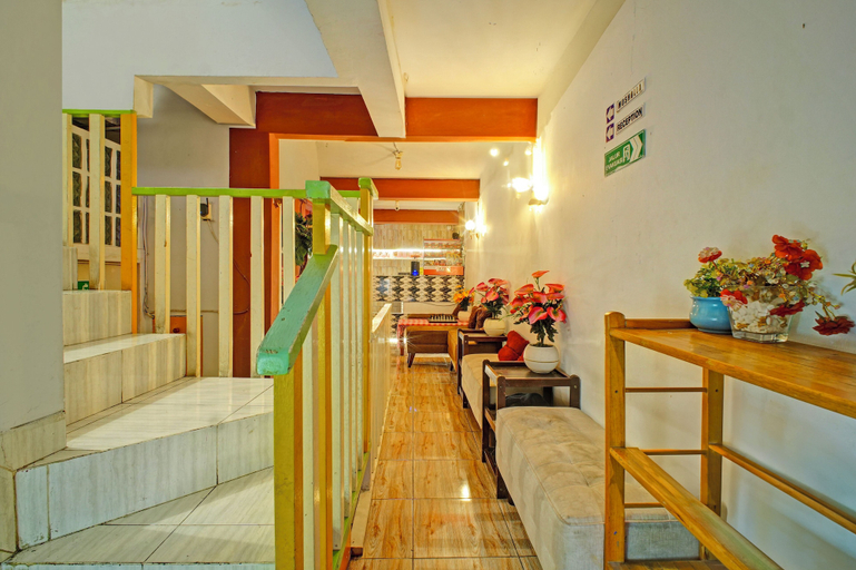 Lobby 3, OYO 94764 Syariah KamarGue, Jakarta Pusat