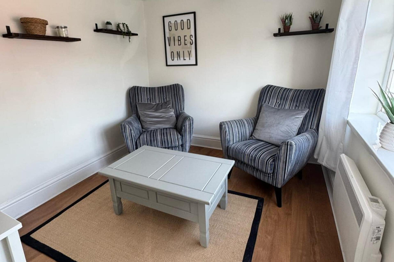 Living area, Cottage - Sleeps 4 - Pets Ok - Patio - Parking, Cheshire West and Chester