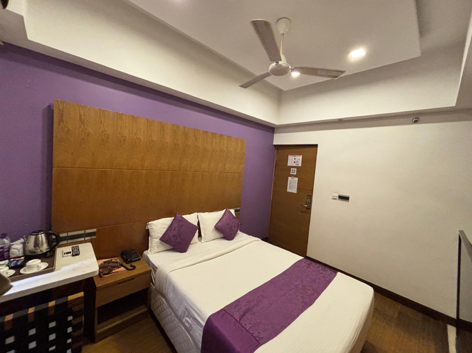 Bedroom 2, Medora Hotel, Kozhikode