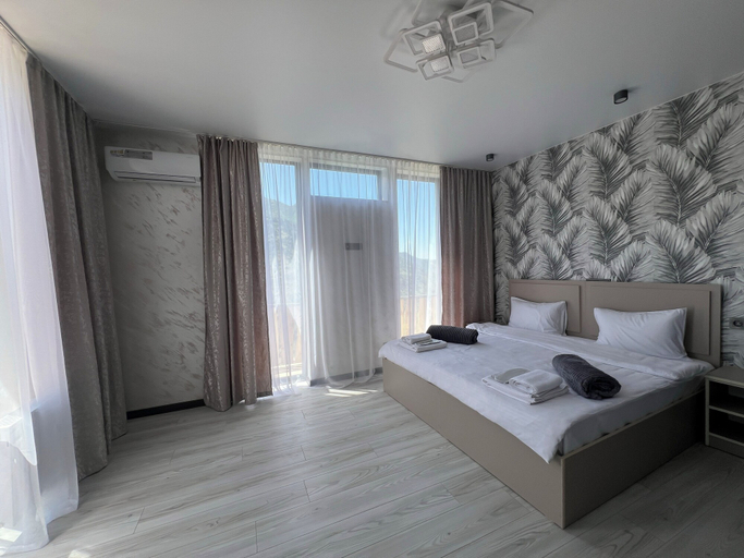 Room 4, Sky House Yeghegis
