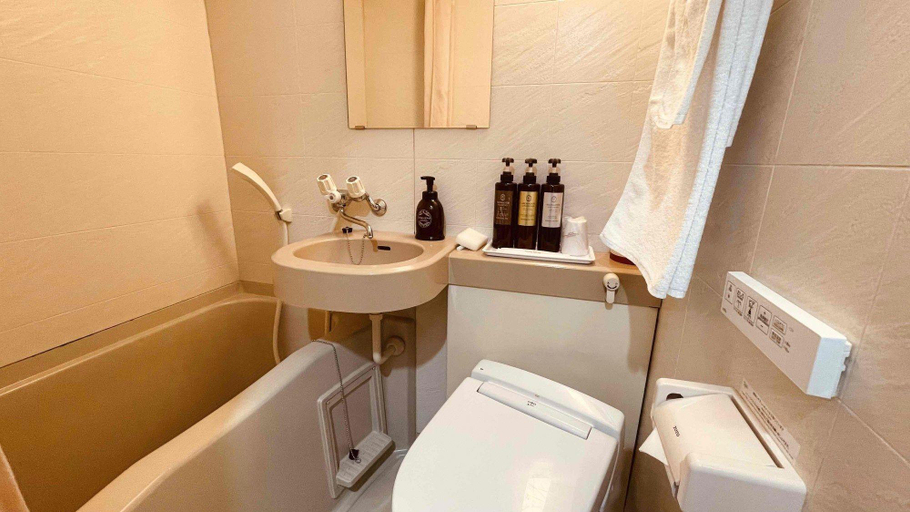Bathroom 5, Kuretake Inn Tokyo Funabori, Edogawa