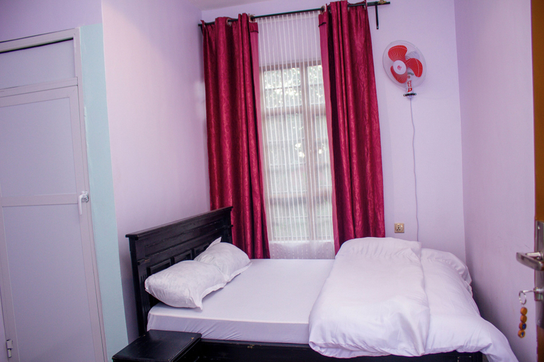 Room 5, SANAWARI LODGE, Meru