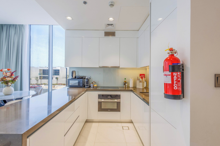 Private kitchen 5, Charming 1BR Apt - Near Downtown Dubai, Dubai