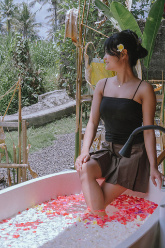 Deep soaking bathtub, Alam Bulangan Villa, Gianyar