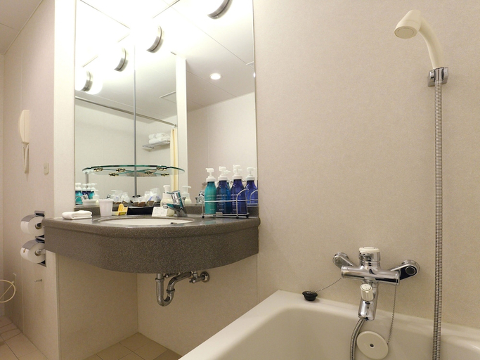Bathroom 3, Nishitetsu Grand Hotel, Fukuoka