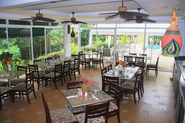 Food & Drinks 4, Albrook Inn, Panamá