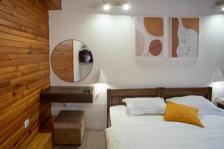 Bedroom 2, MB Hotel