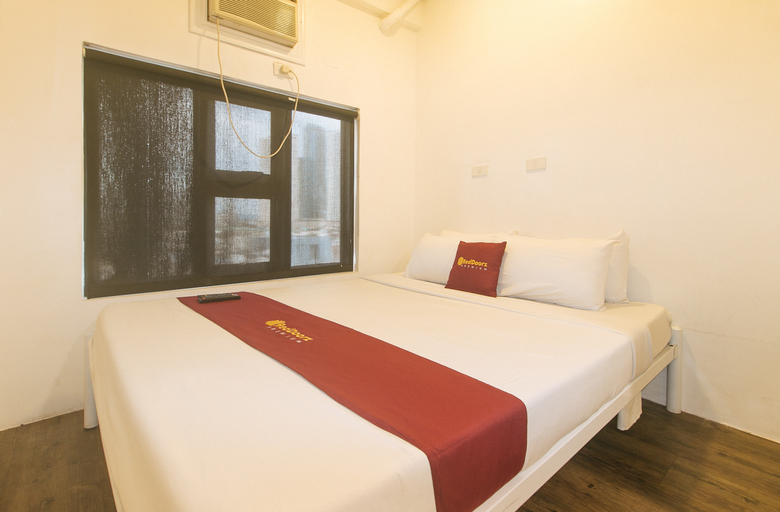 Others 4, RedDoorz Premium @ MyTown New York, Taguig