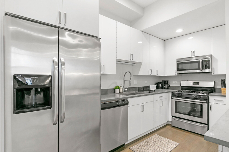 Private kitchen 2, Your 2BR Home - Div 102 rep, Cook