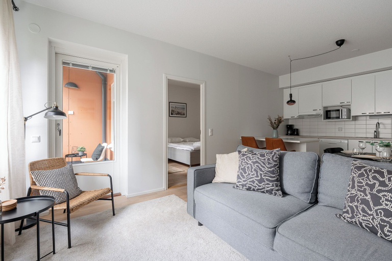 Room 2, Homelike 1BR Apt with Sauna & Balcony at Pyynikki, Pirkanmaa