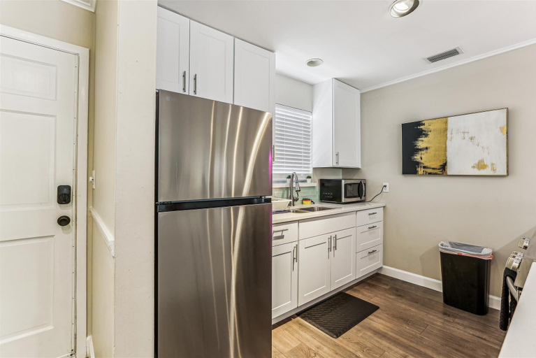 Private kitchen 4, Charming St. Augustine Getaway Near Lighthouse & Historic District, Saint Johns